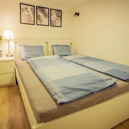 Cosy 2 Bedroom Flat In Akacfa St., Sol Budapešť Exteriér fotografie